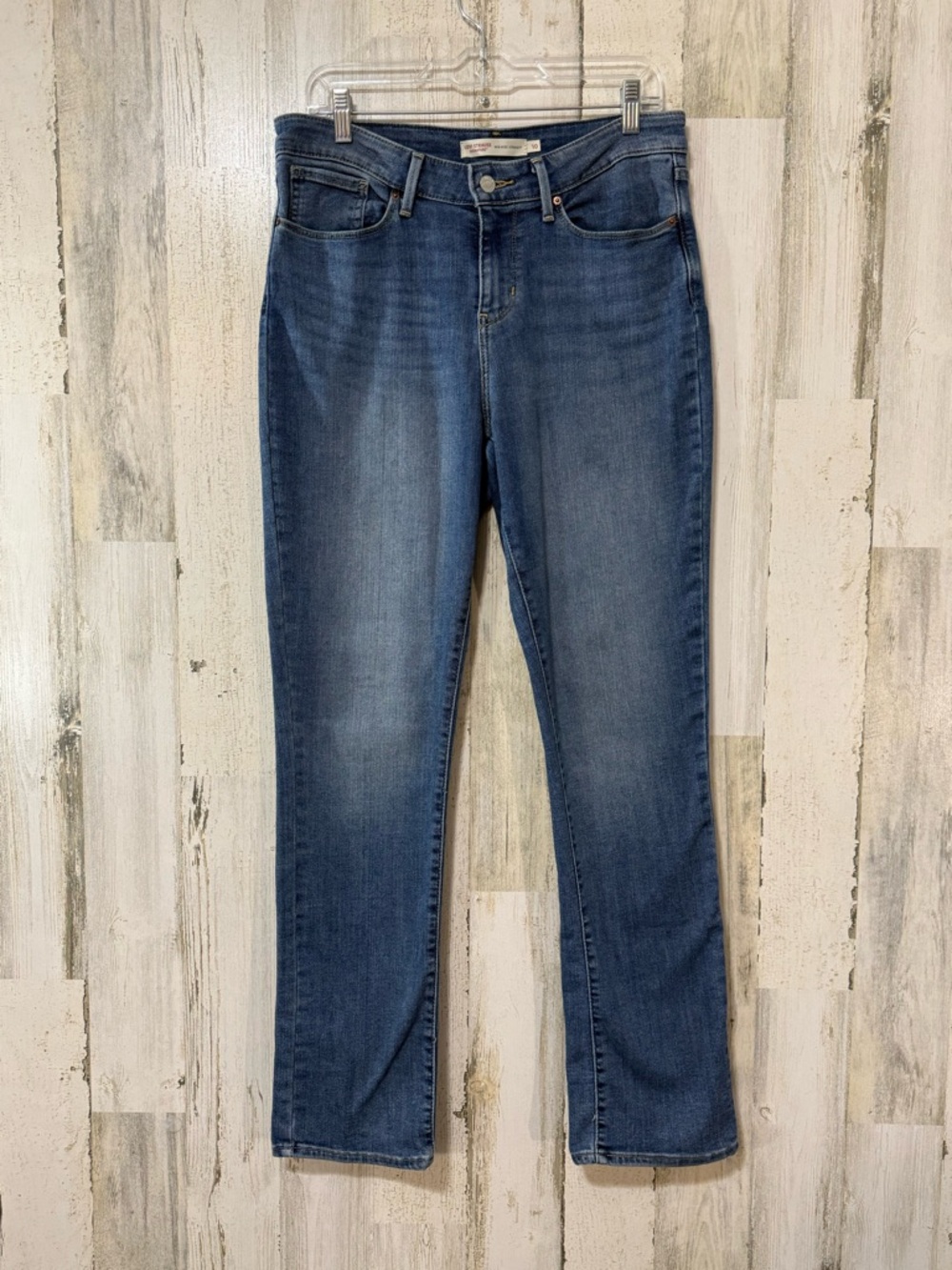 Levi's Women's Straight Leg Jeans in Classic Blue Denim
